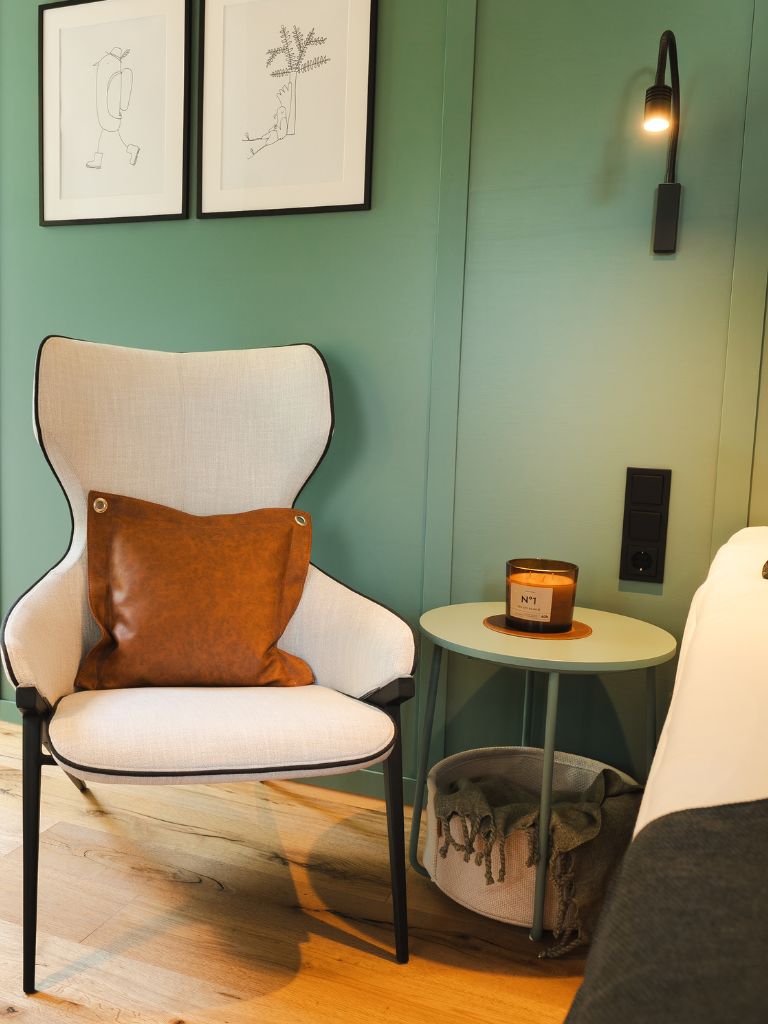 Falk&Frei-Haupthaus-DZ-Sitzecke