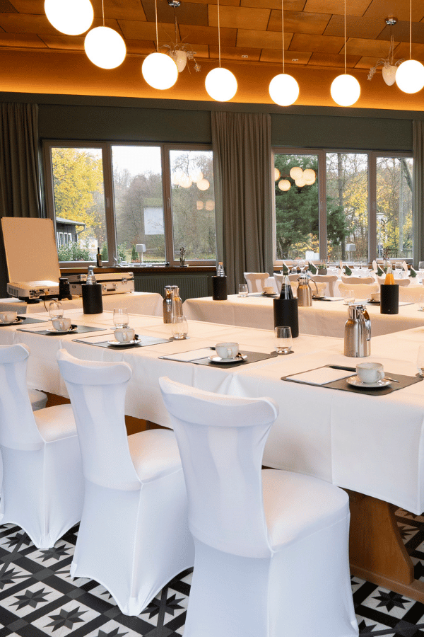 falk&frei-tagungsraum mit tageslicht